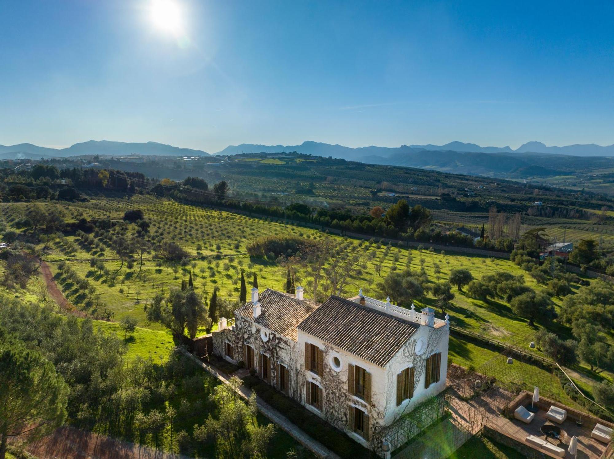 Отель Cortijo La Organic Ронда Экстерьер фото